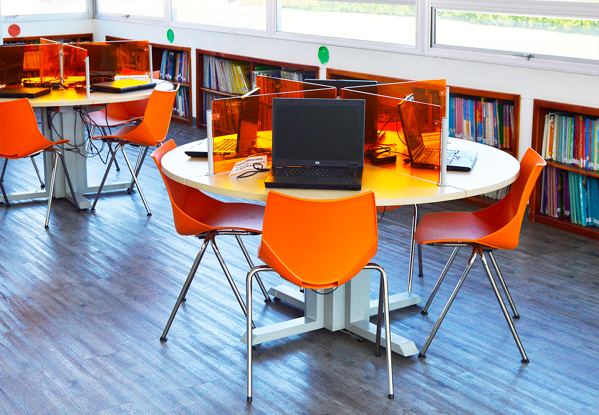 Mesa de estudio modular — mesas para instituciones educativas en Colombia (vista 2)